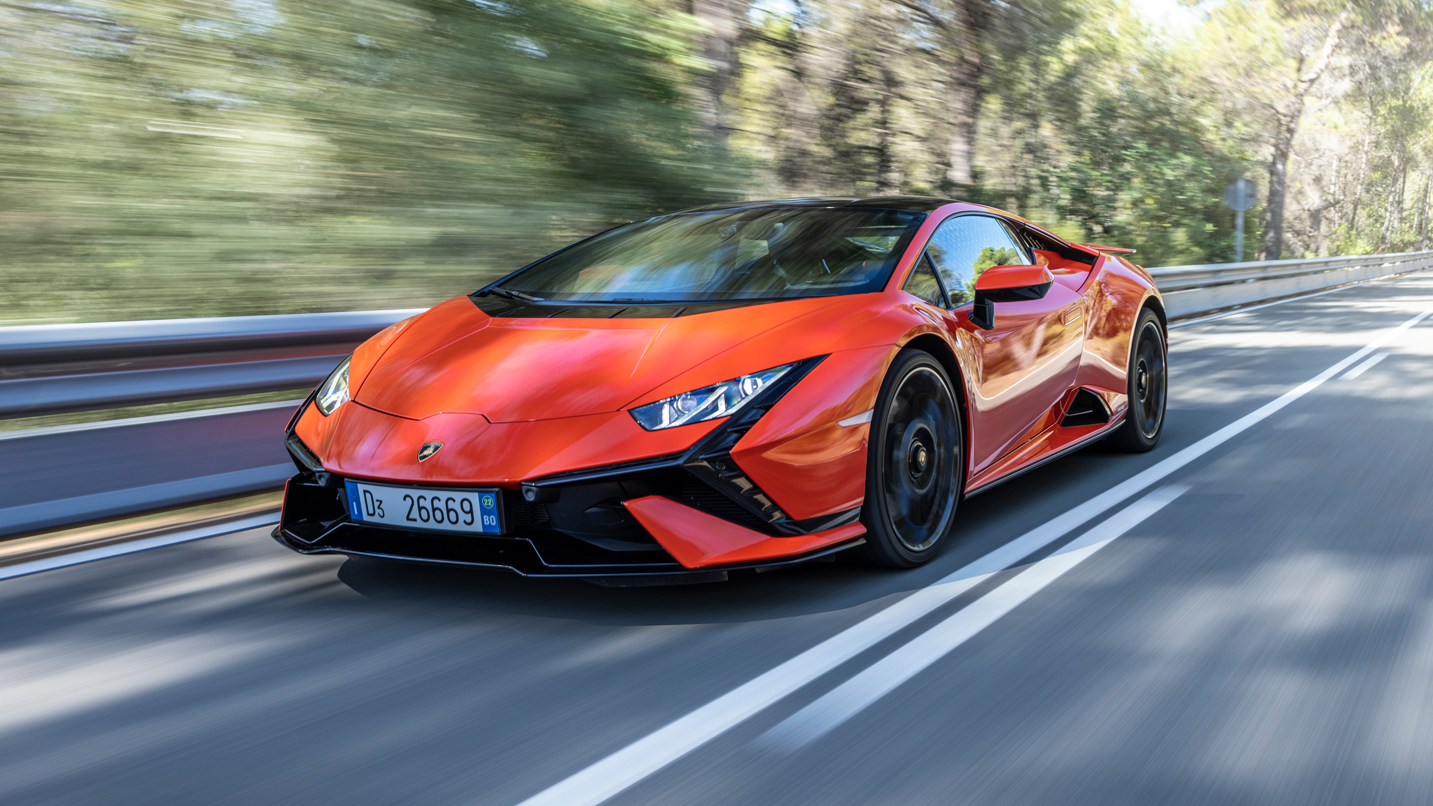 Lamborghini Huracan Tecnica front