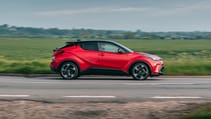 Toyota C-HR profile