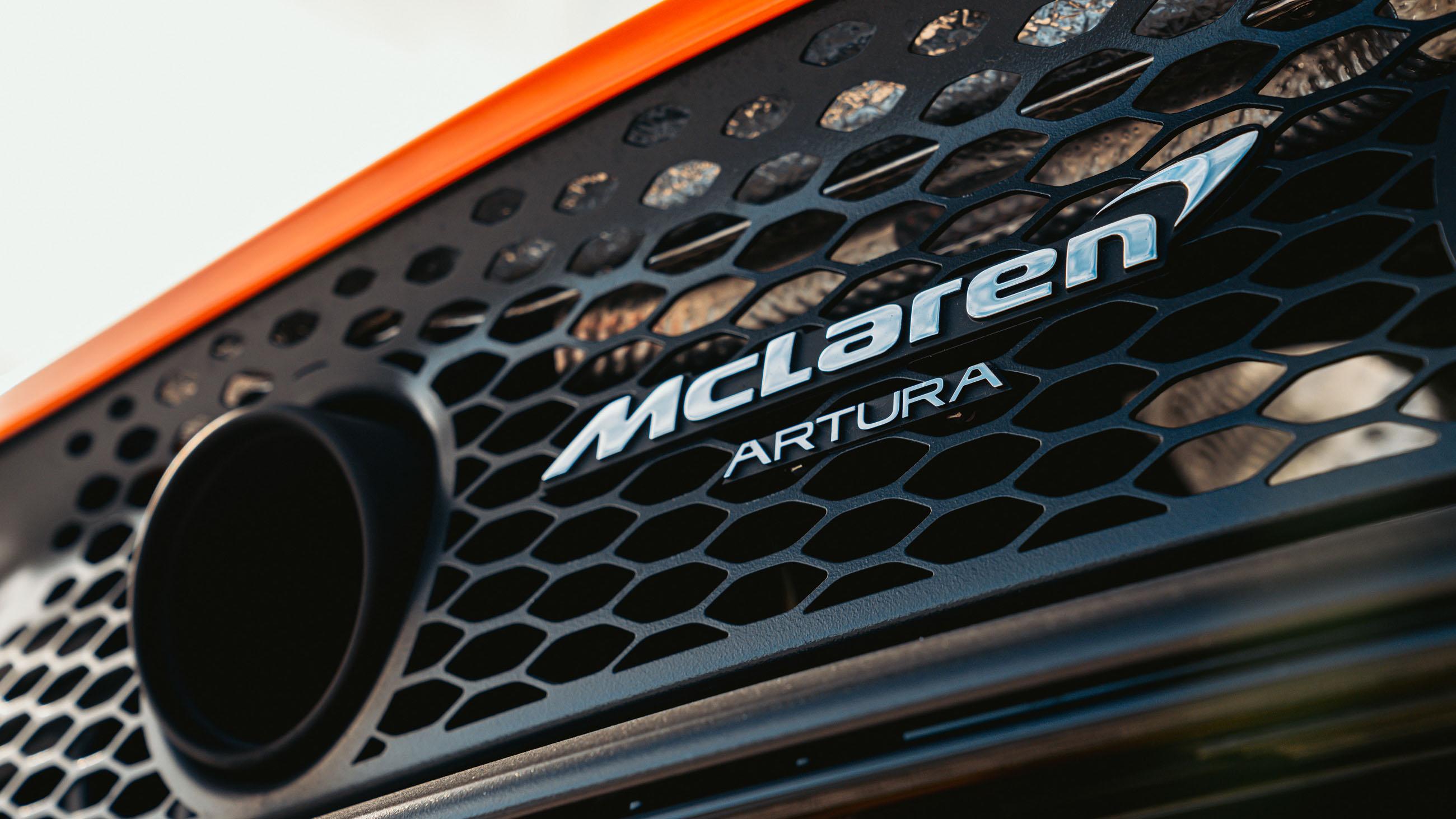 McLaren Artura Top Gear 2022