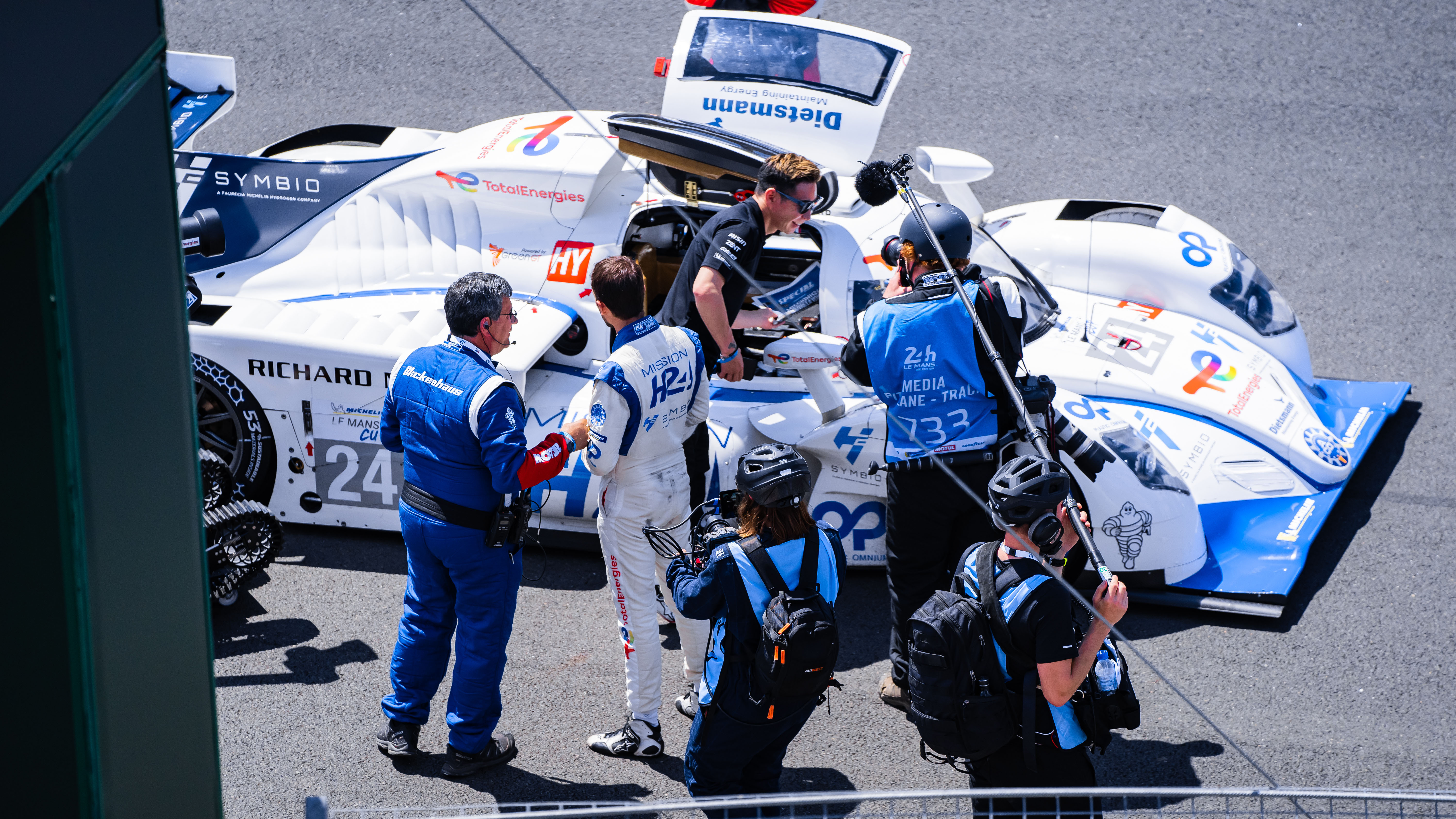 Le Mans 24 hour race 2022 gallery