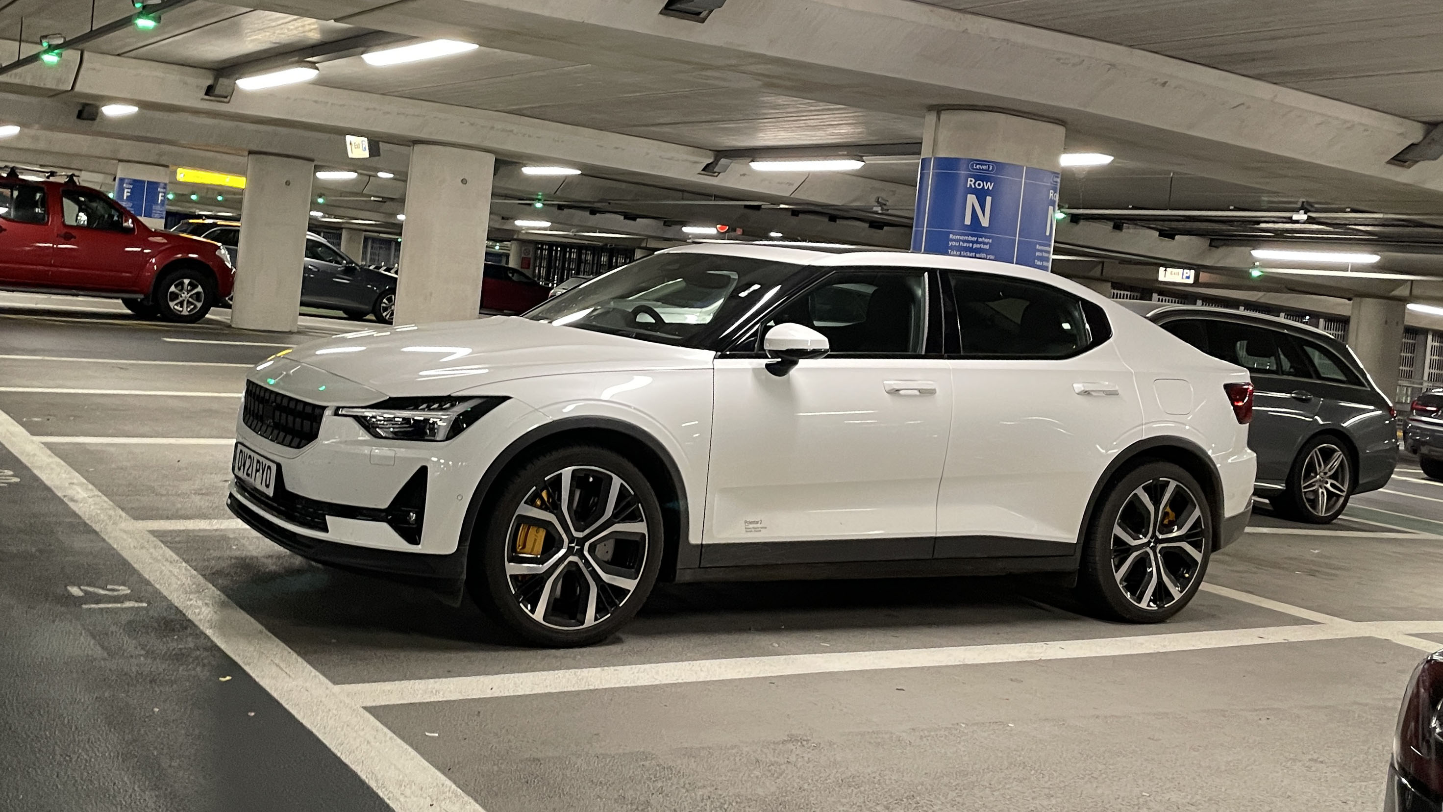 Garage Polestar 2 Long Range AWD Performance Pack