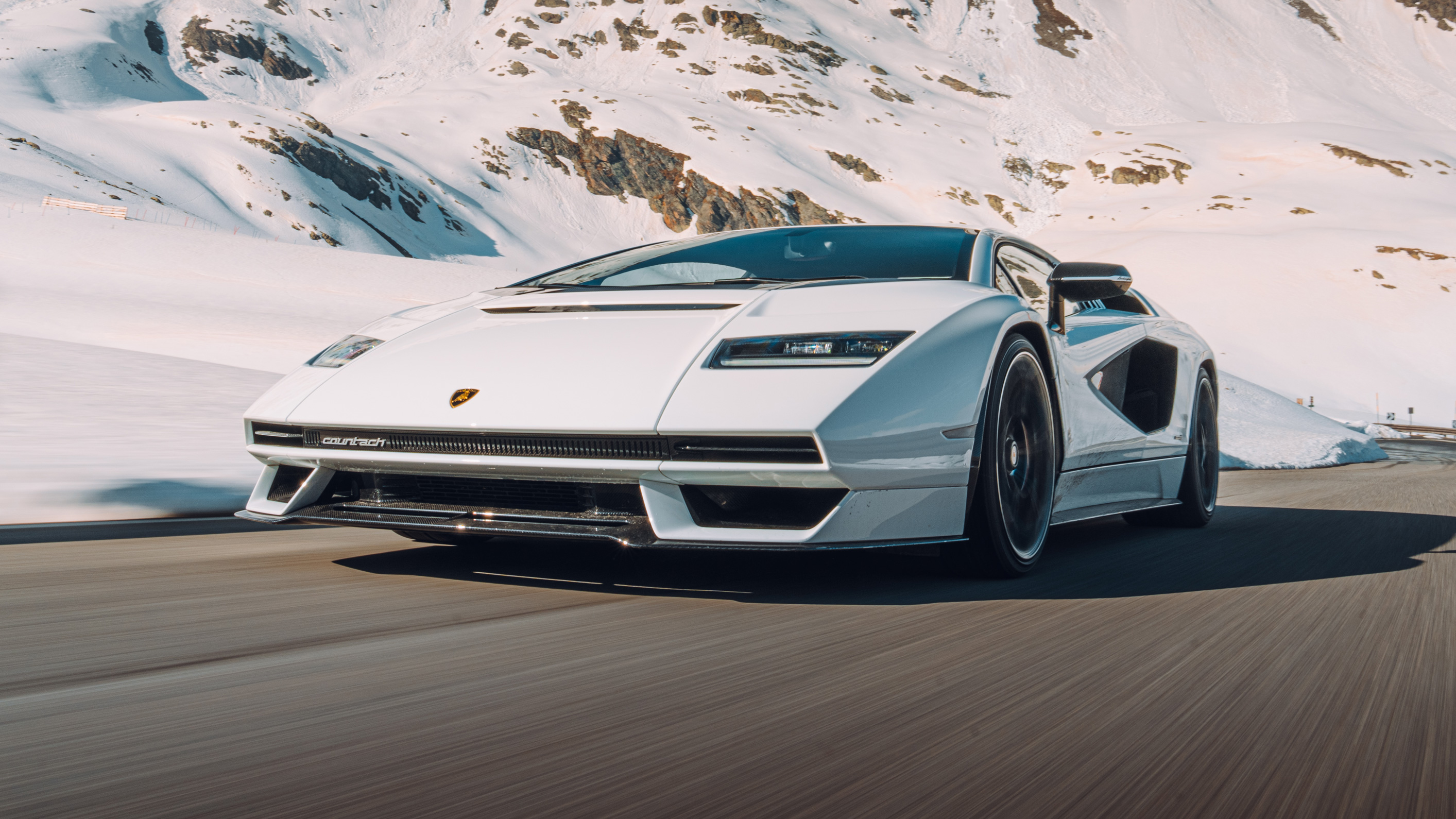 Lamborghini Countach front