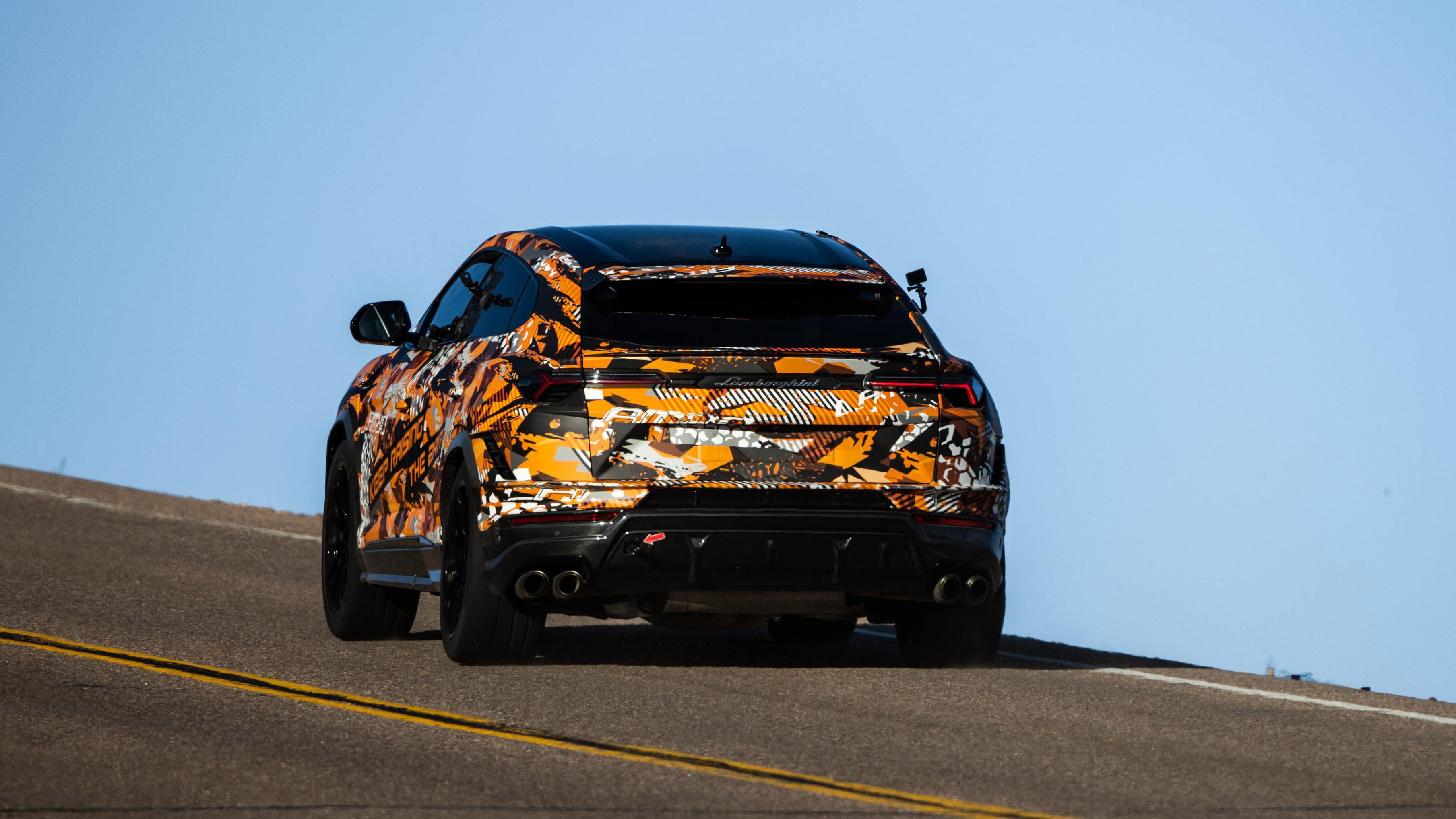 Lamborghini Urus Pikes Peak Top Gear