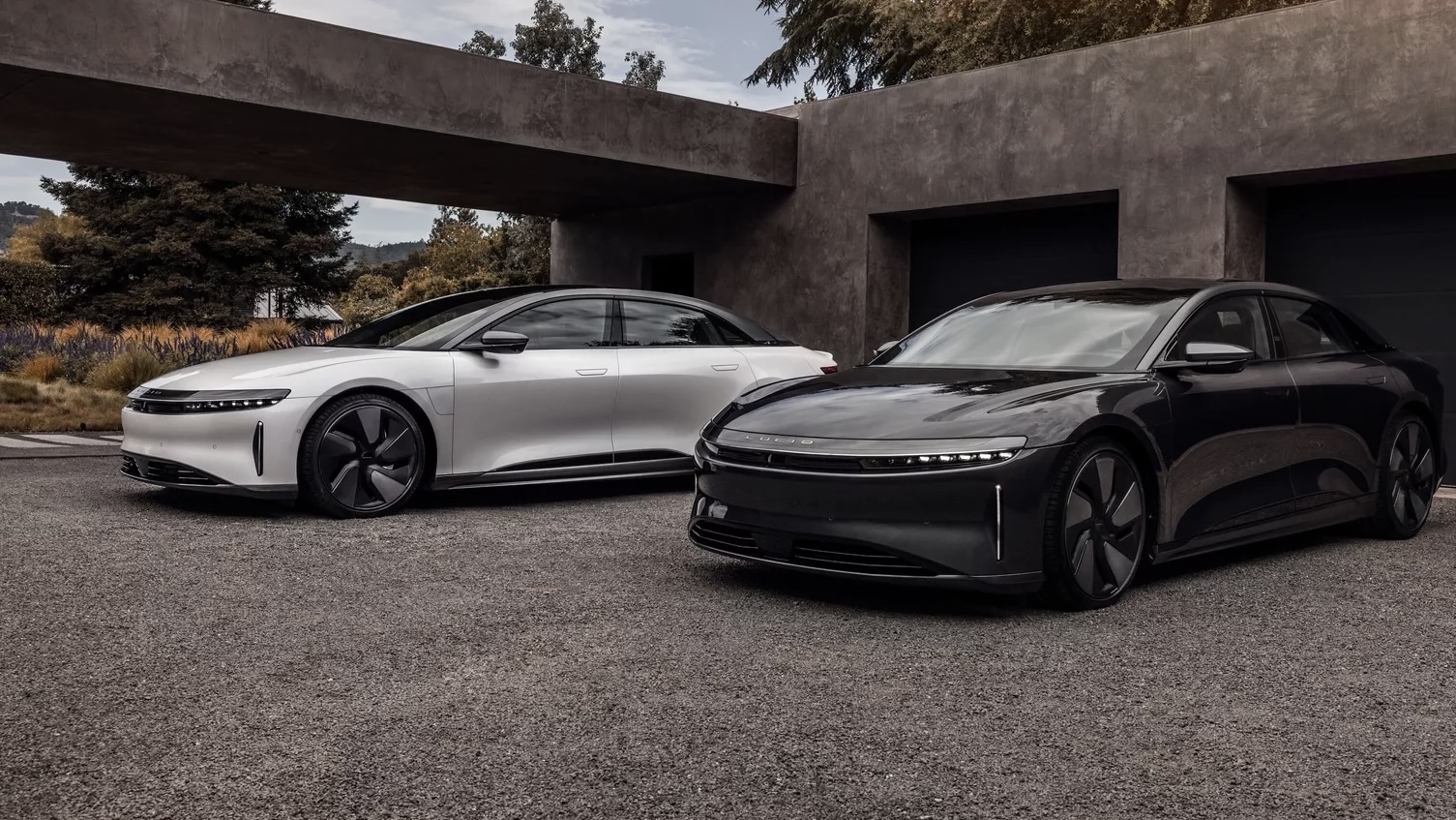 Lucid Air Stealth