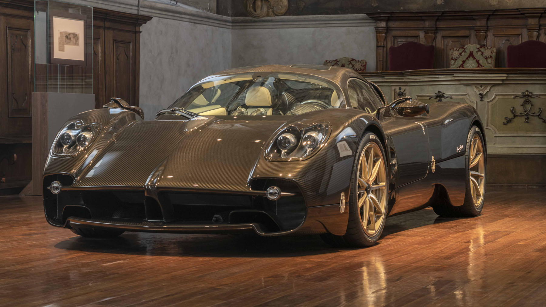 PAGANI UTOPIA UNVEILED AT THE NATIONAL SCIENCE & TECHNOLOGY MUSEUM IN MILAN