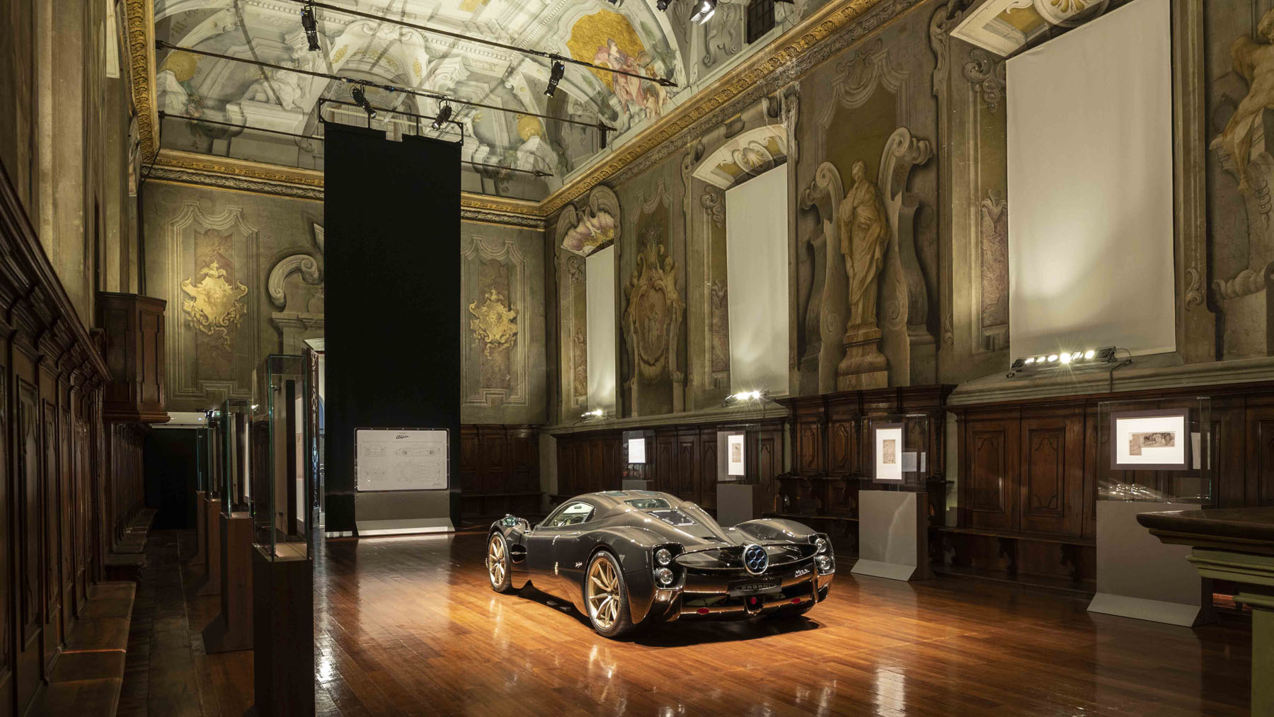 PAGANI UTOPIA UNVEILED AT THE NATIONAL SCIENCE & TECHNOLOGY MUSEUM IN MILAN