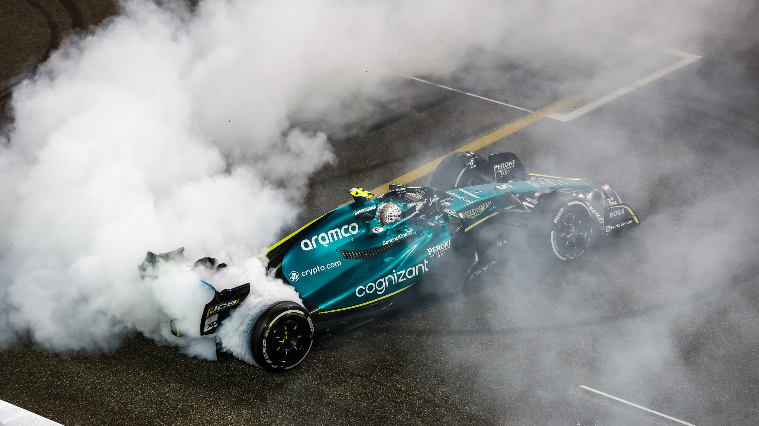 Sebastian Vettel Abu Dhabi donuts