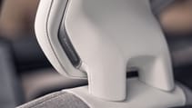 Volvo EX90 headrest