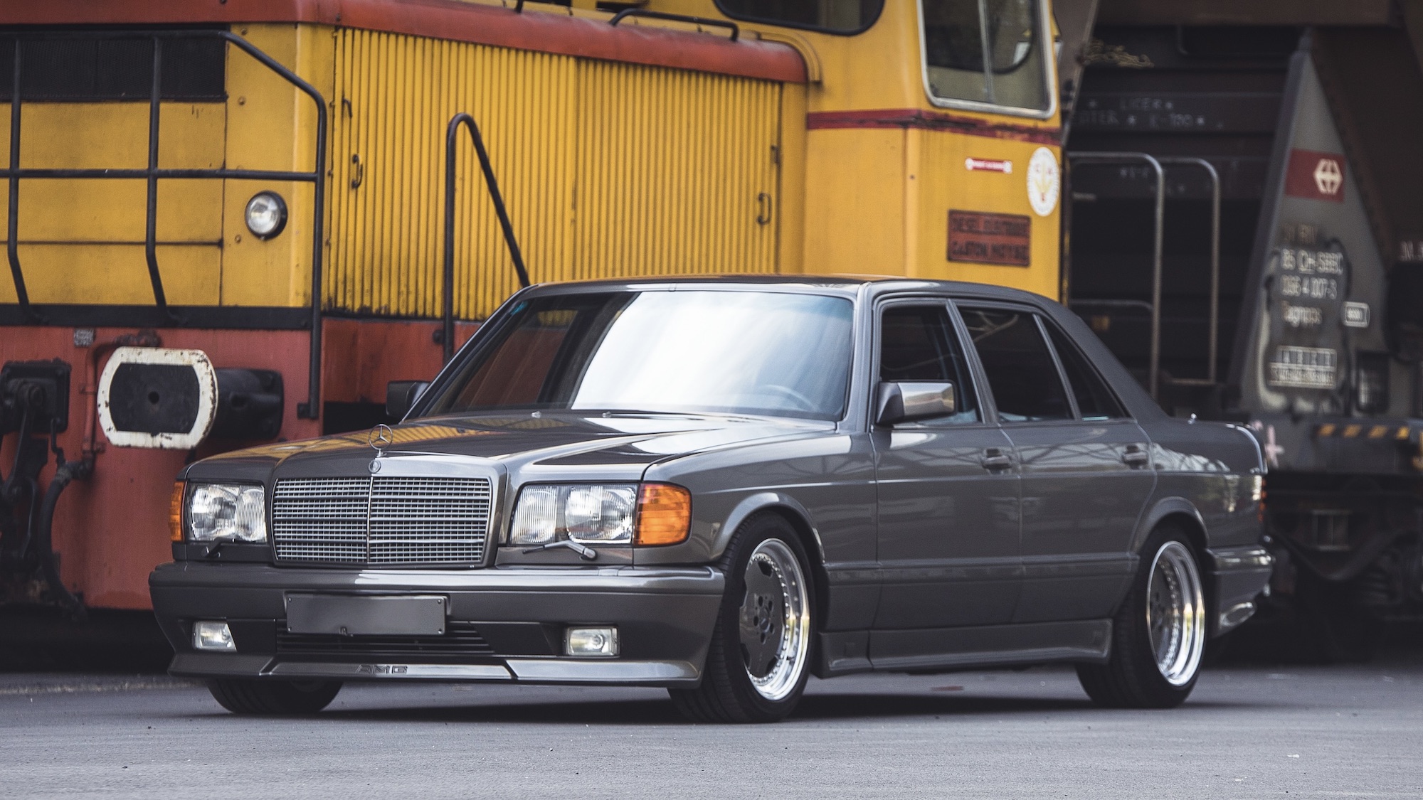 Mercedes 560 SEL AMG 6.0