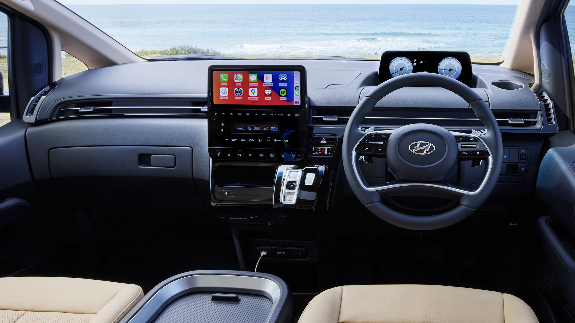 Hyundai Staria review interior