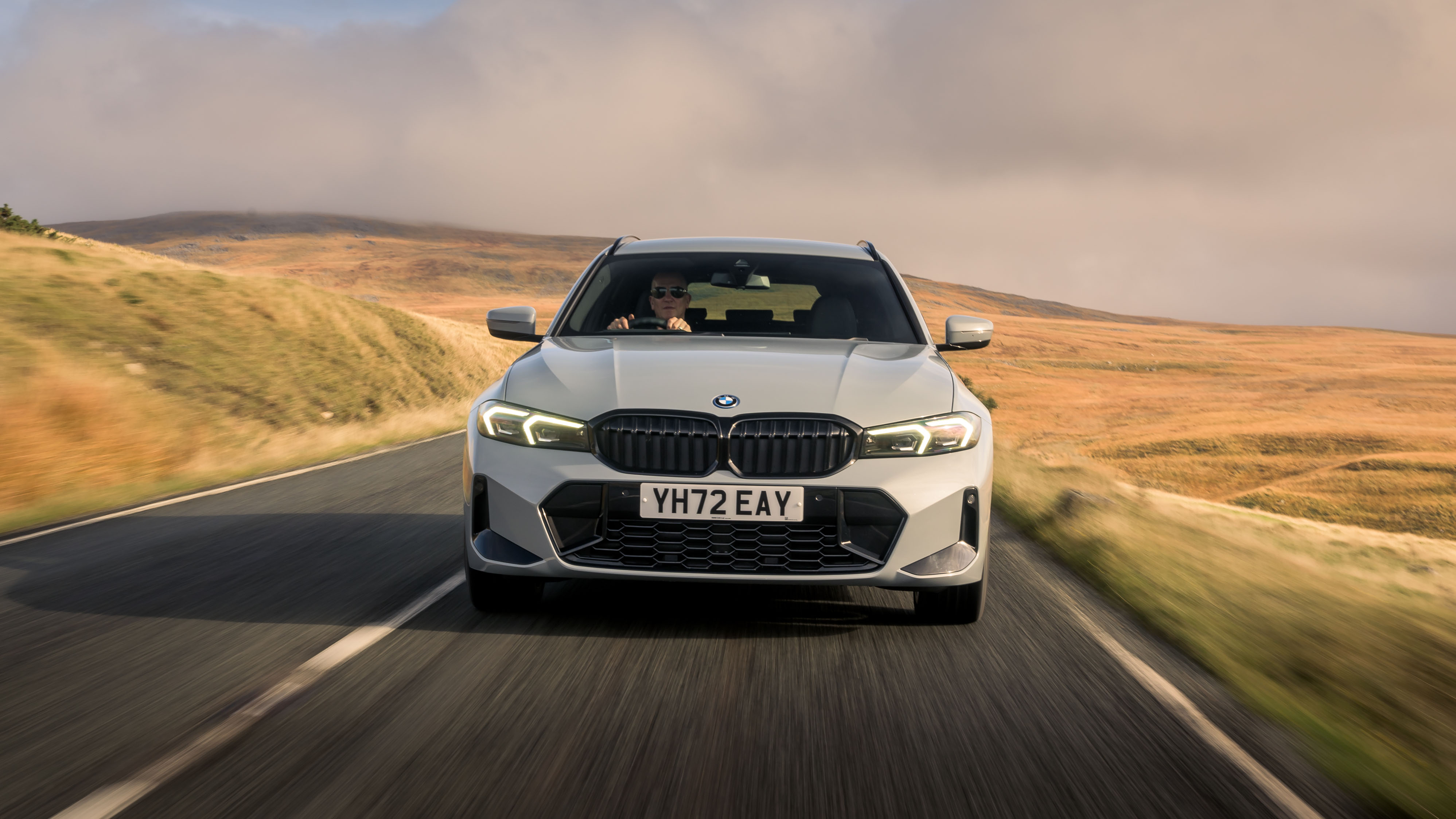 BMW 3 Series Touring Top Gear review 330e M Sport PHEV