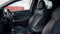 Kia XCeed front seats