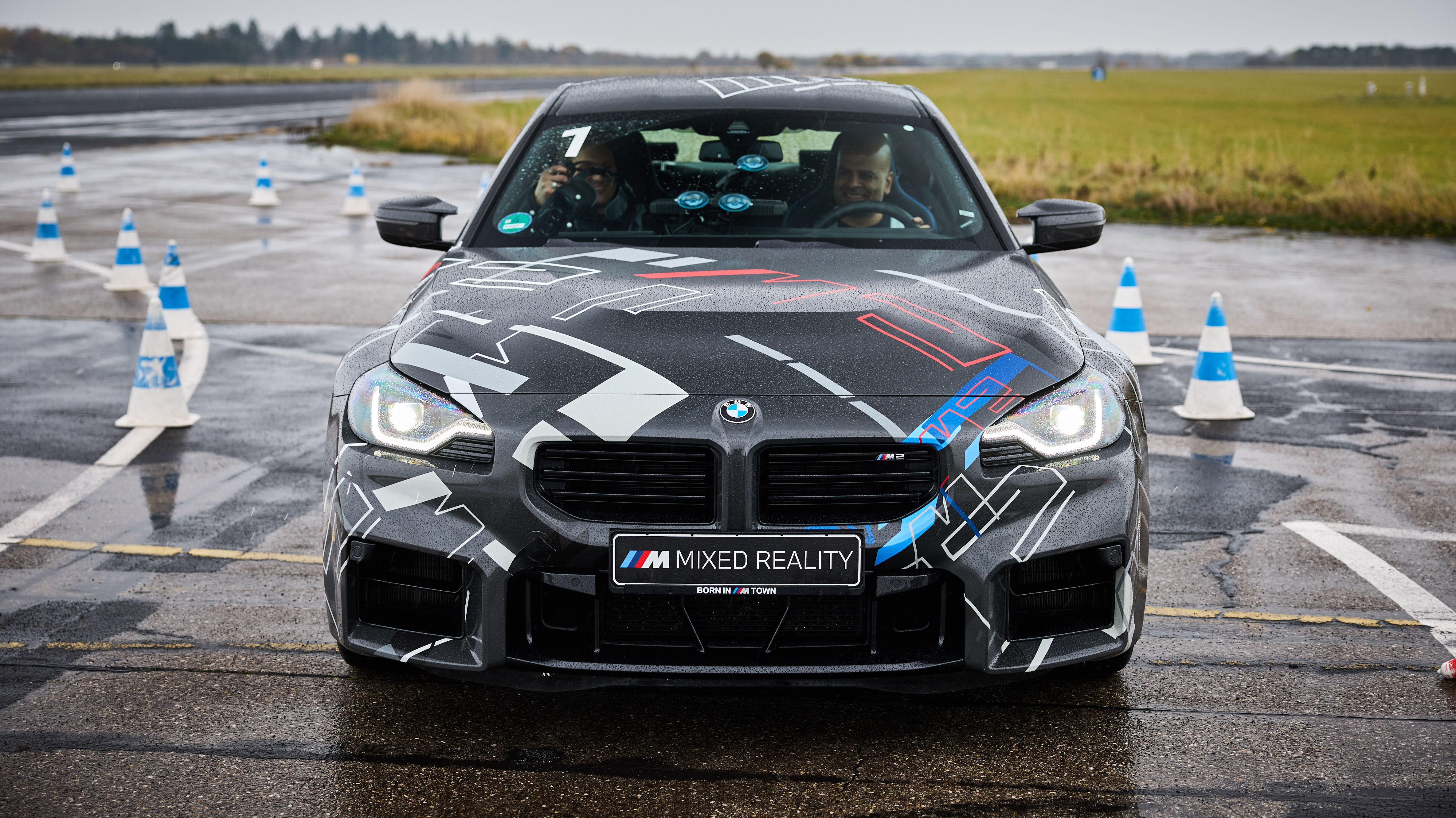 BMW M2 Mixed Reality review