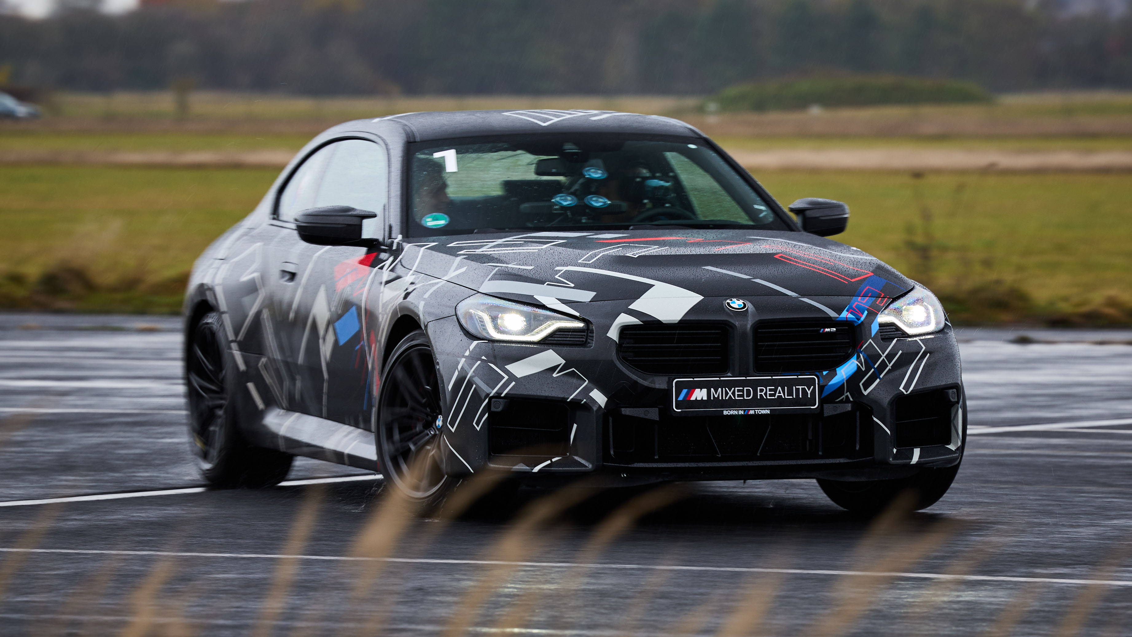 BMW M2 Mixed Reality review