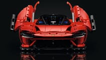 Ferrari Daytona SP3 Lego set front end
