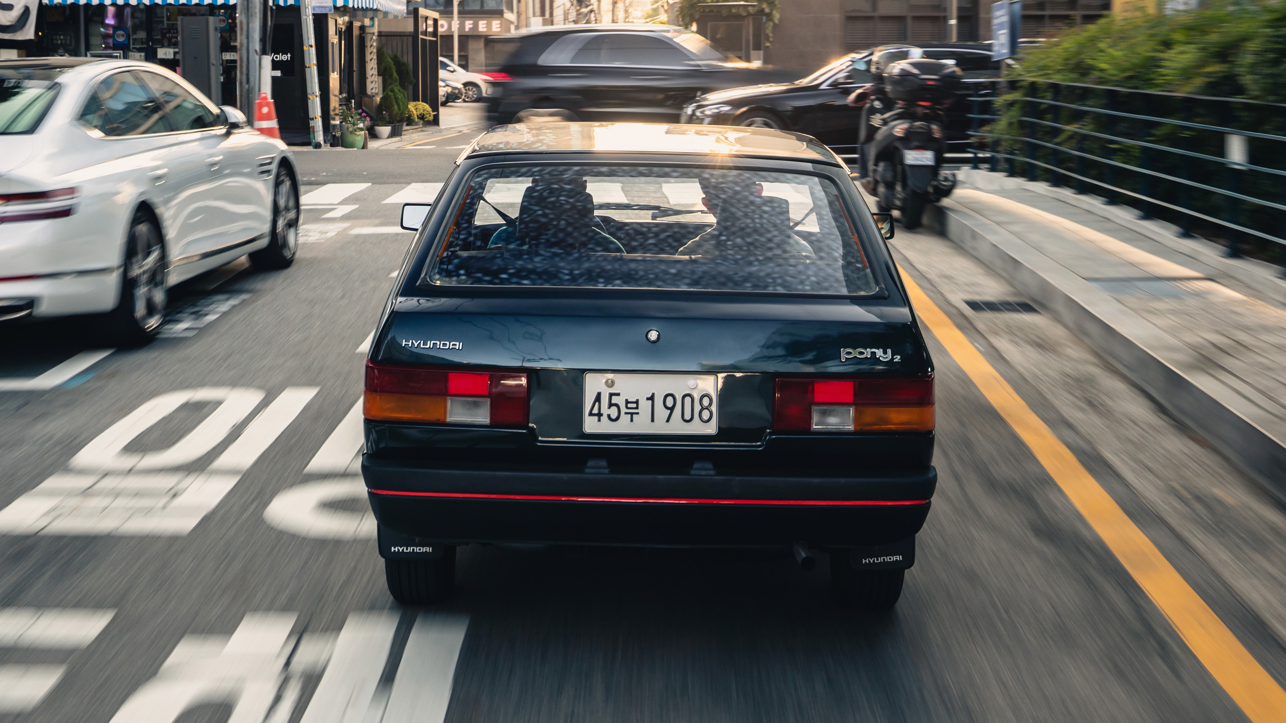 Hyundai Pony rear