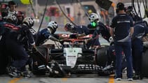 F1 Bahrain Testing pit stop