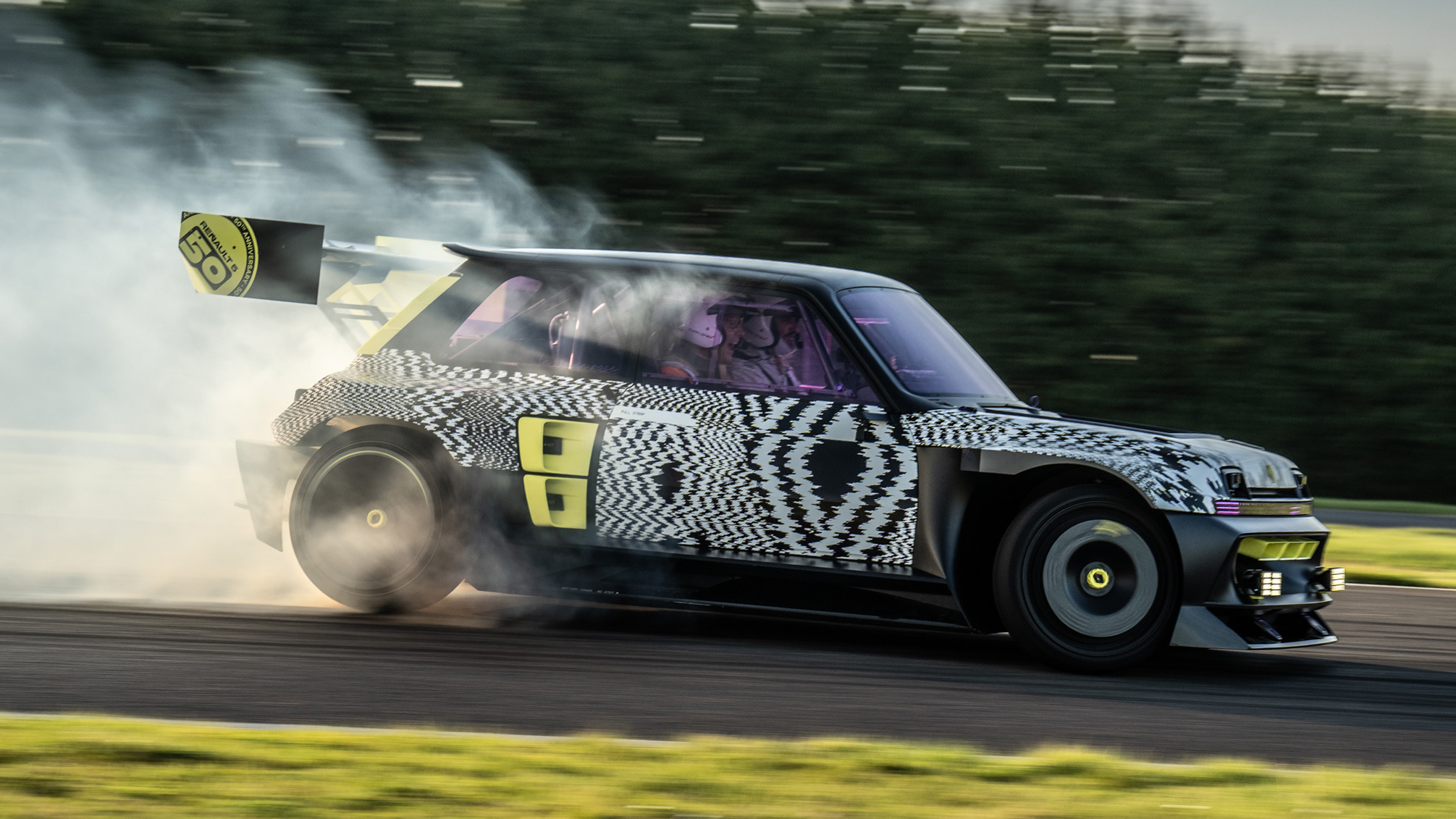 Renault R5 Turbo 3E drift