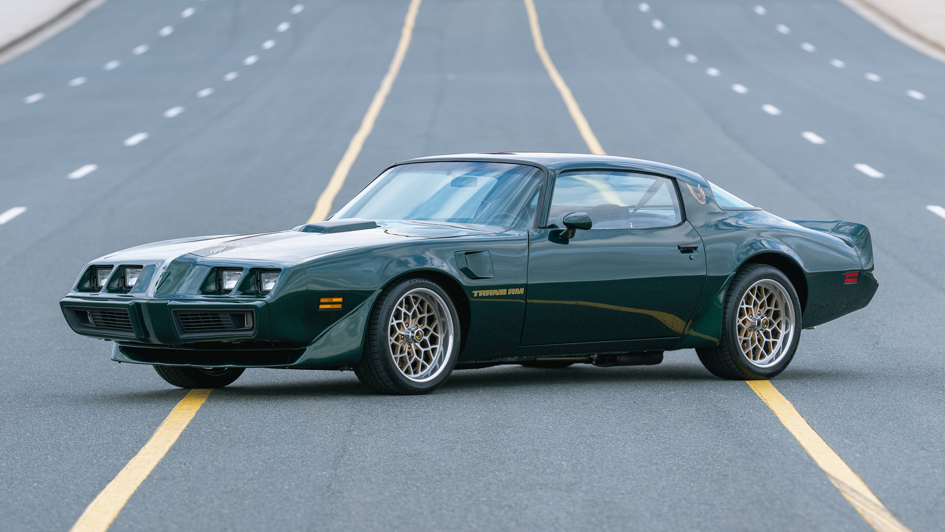 This is a 1979 Pontiac Trans Am Firebird with a new 430bhp V8