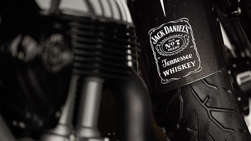 Jack Daniel's Limited Edition Indian Chief Bobber Dark Horse Top Gear