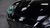 Aston Martin V12 Vanquish grille