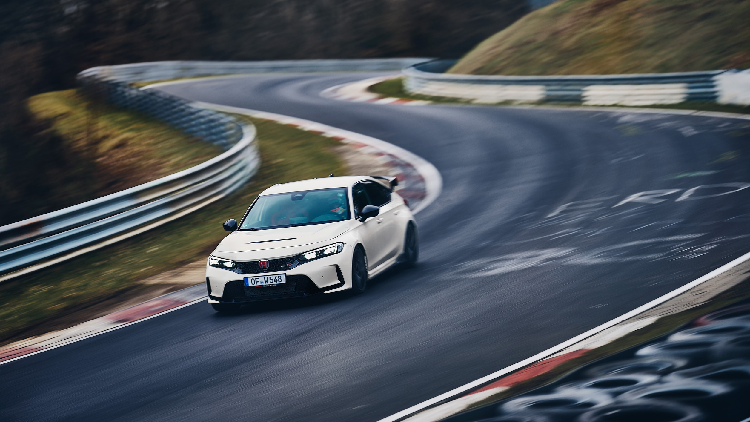 Honda Civic Type R Nurburgring driving