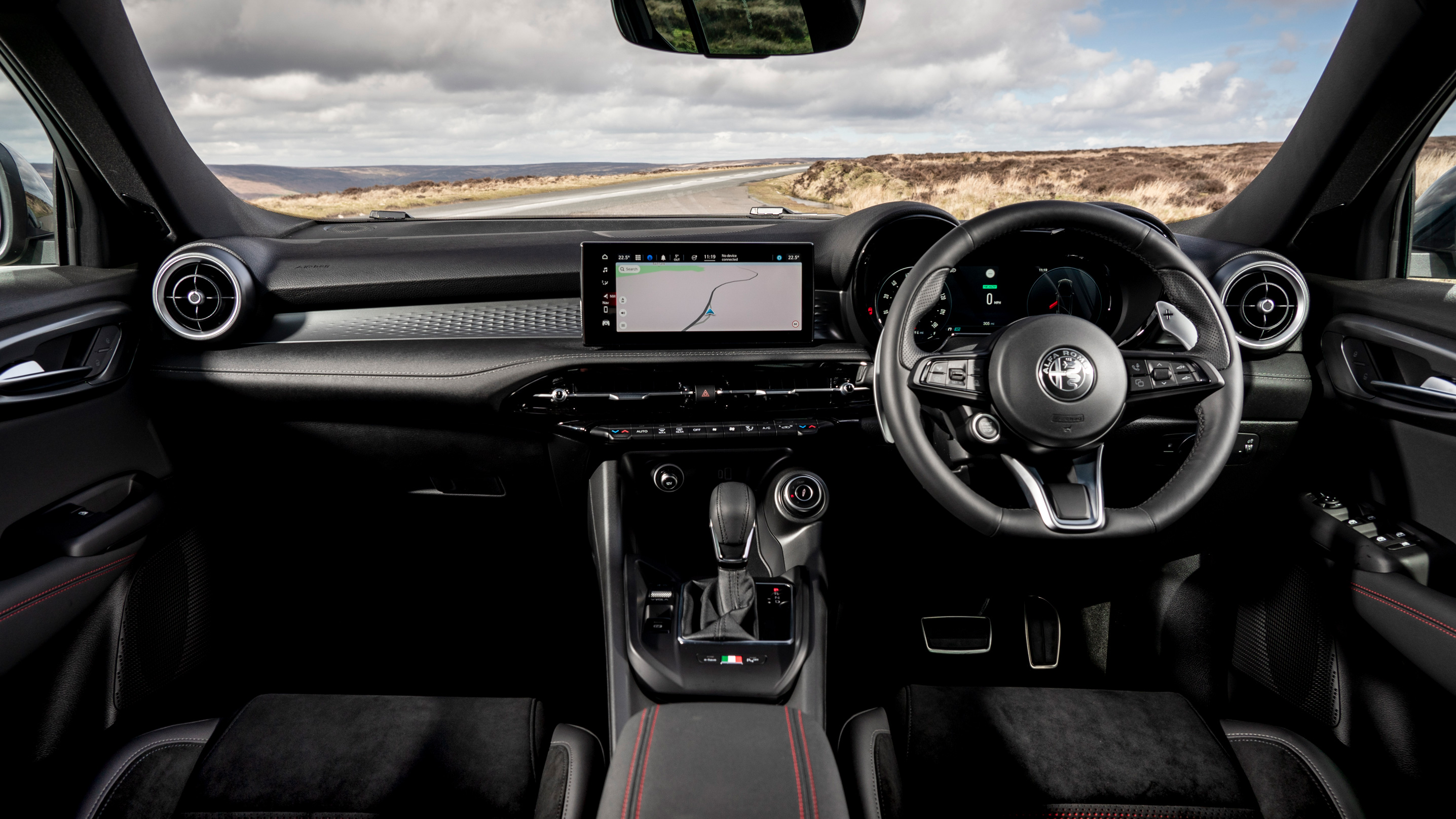 Alfa Romeo Tonale interior