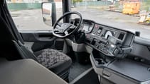 Scania 560 R cabin