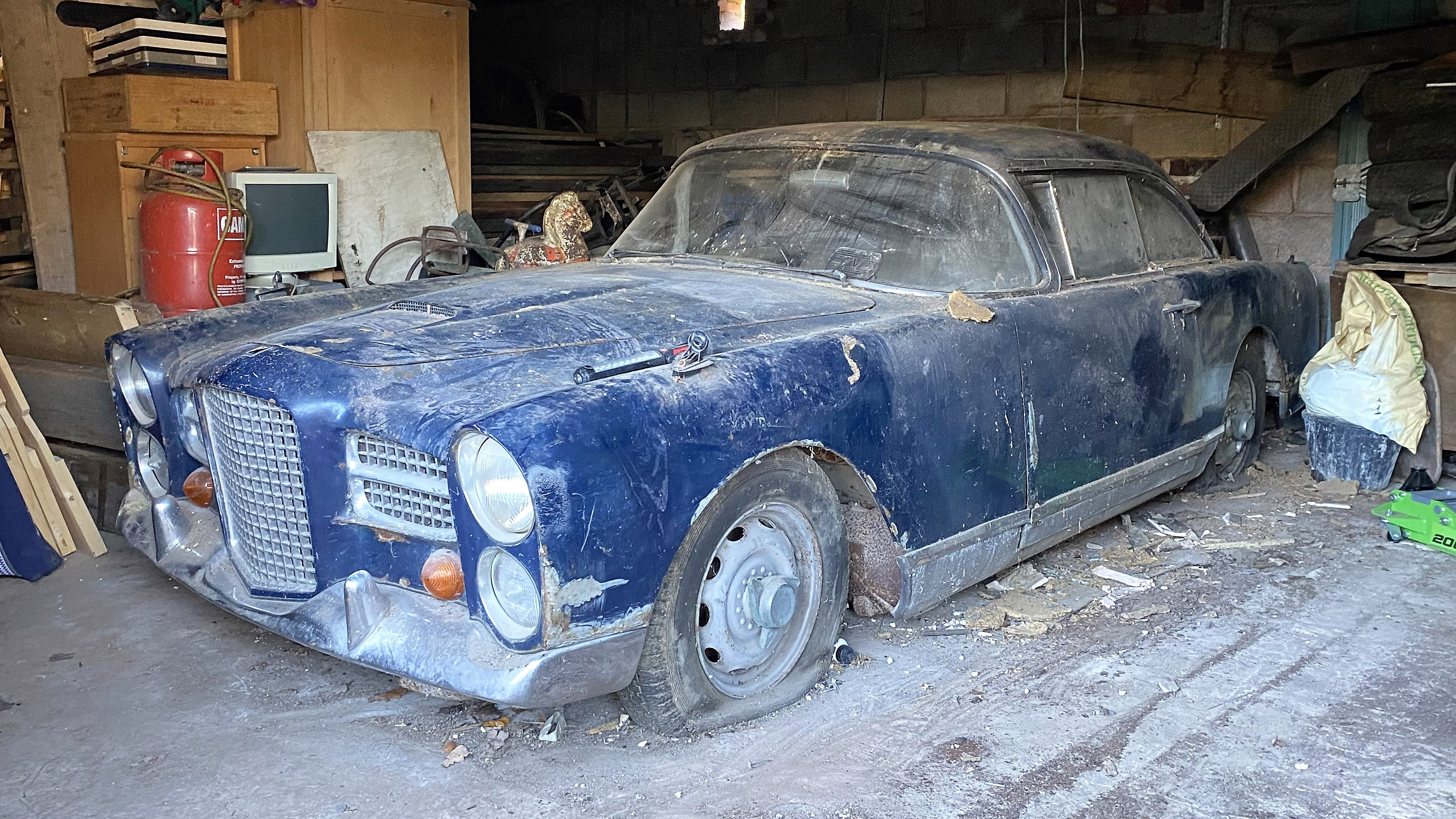 Rare Facel Vega ‘garage find’ heads to auction