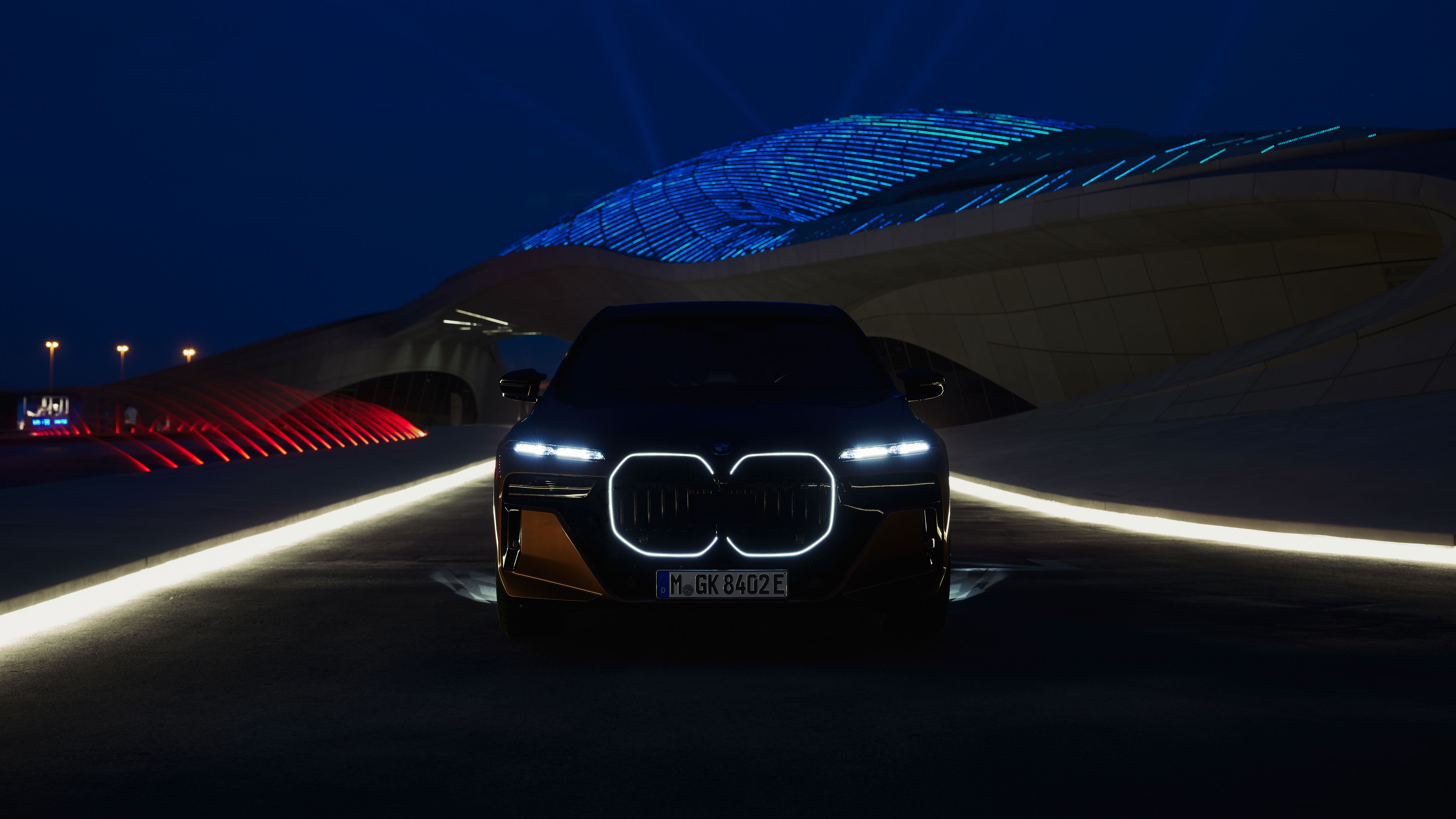 BMW i7 M70 revealed: a cinema on wheels that’ll do 0-62mph in 3.7s