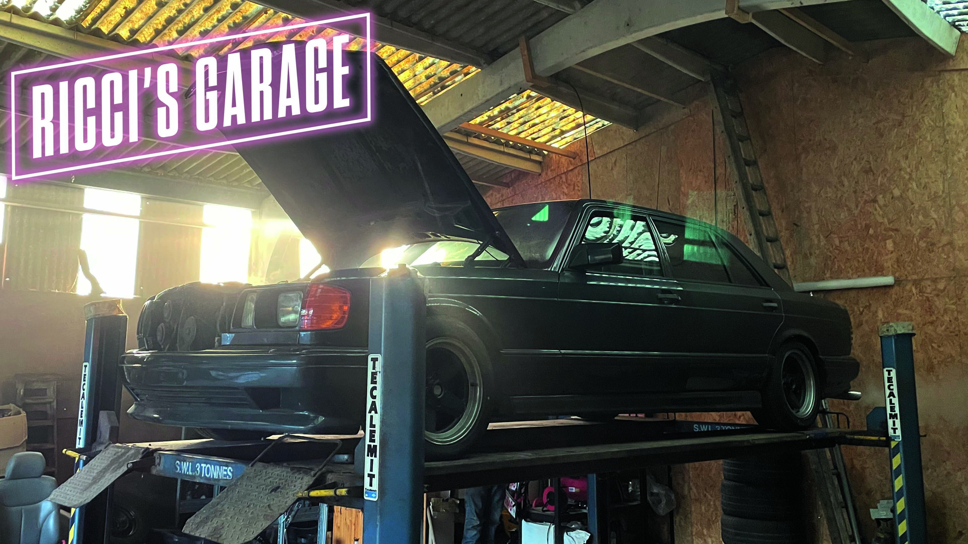 Ricci's Garage 32: W126