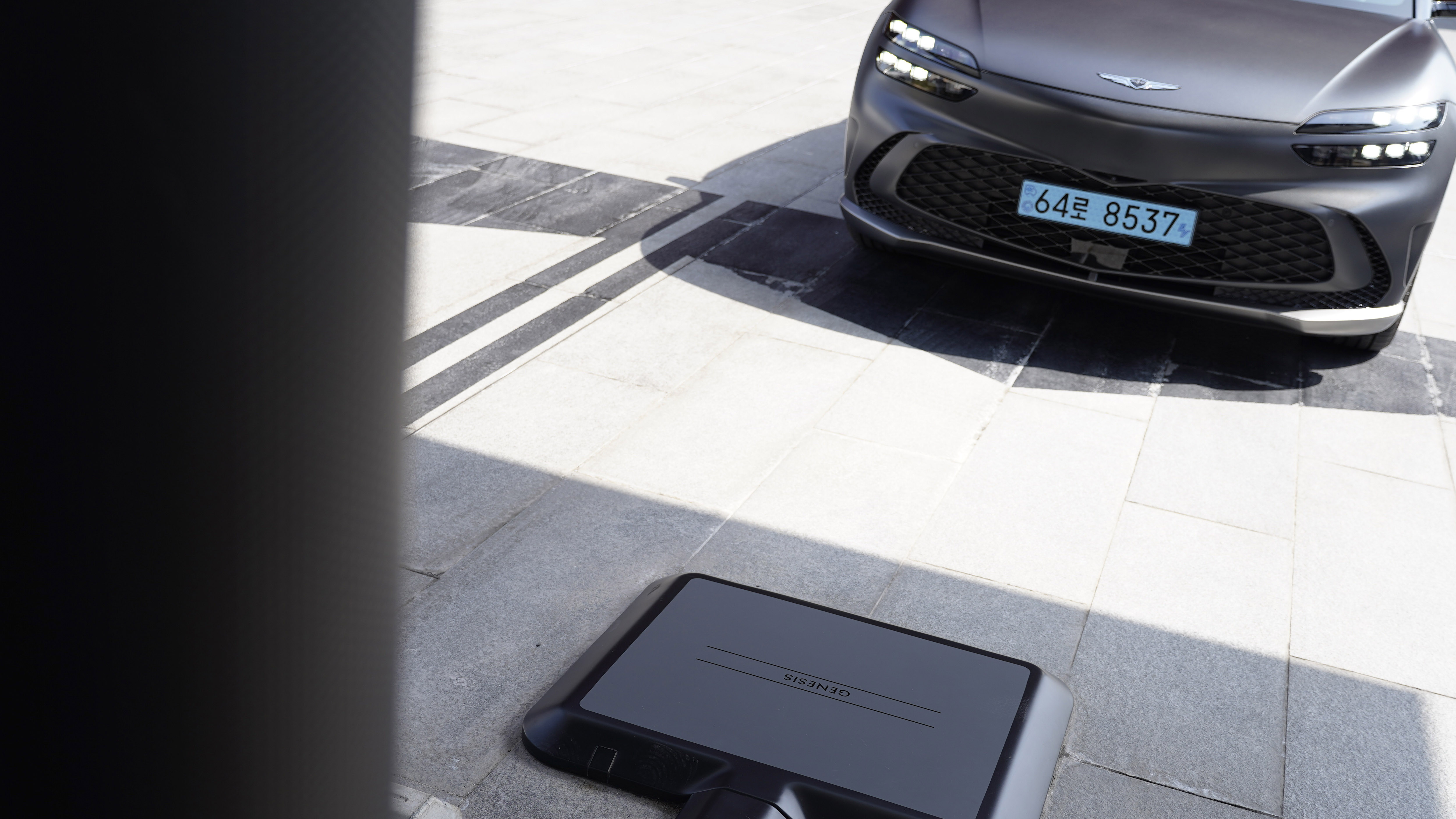 Genesis GV60 wireless charging Top Gear