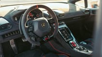 Lamborghini Huracan Sterrato interior