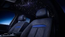 Close up of front seats of RR Cullinan Black Badge Blue Shadow