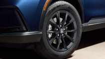 Close up of Honda CR-V wheel