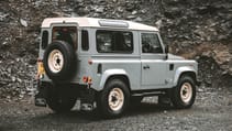 LAND ROVER CLASSIC DEFENDER WORKS V8 ISLAY EDITION Top Gear