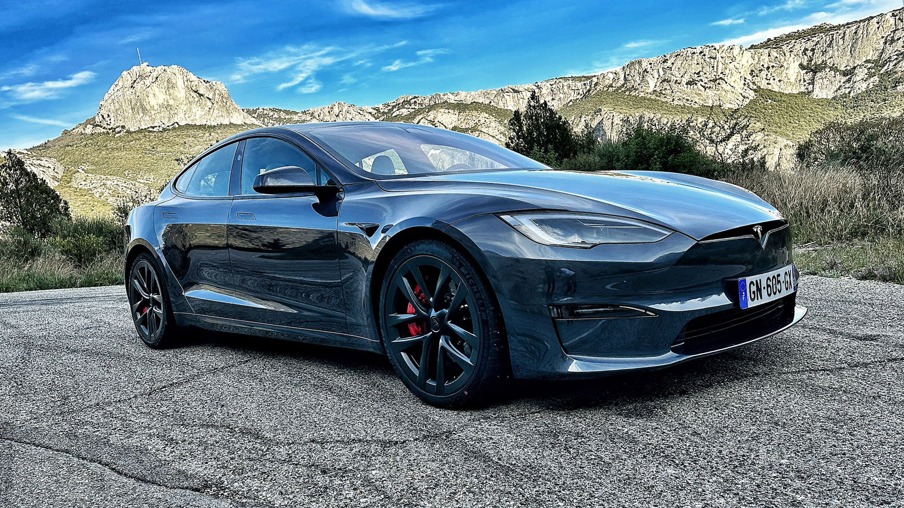 Tesla Model S Plaid Track Pack front