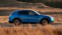 Alfa Romeo Stelvio profile