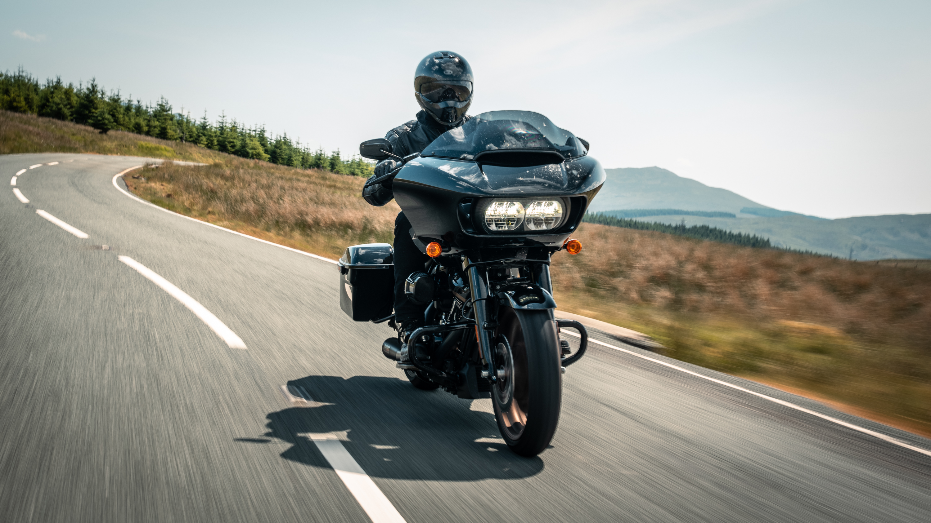 Harley Davidson Road Glide ST front