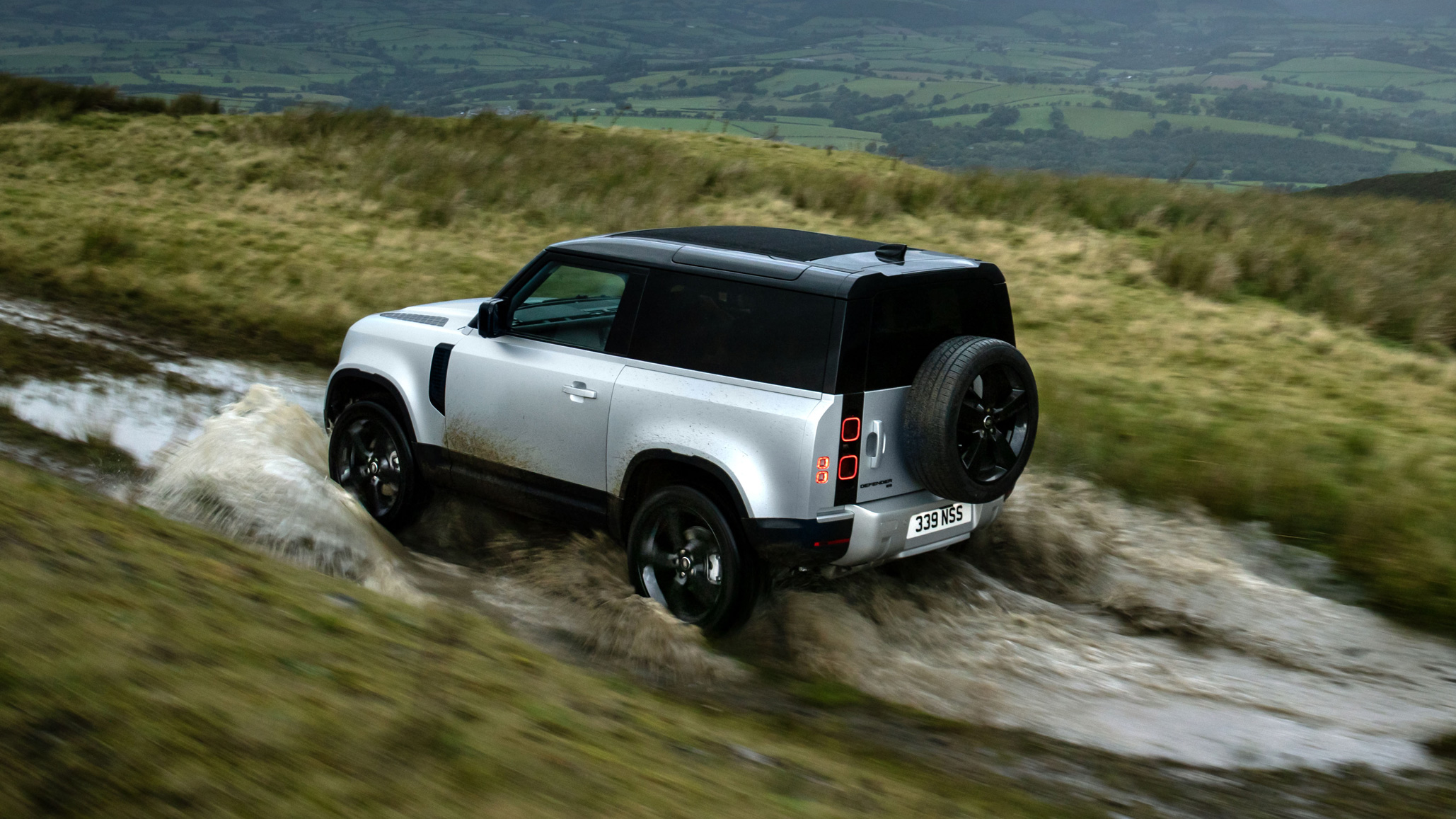 Land Rover Defender 90 rear