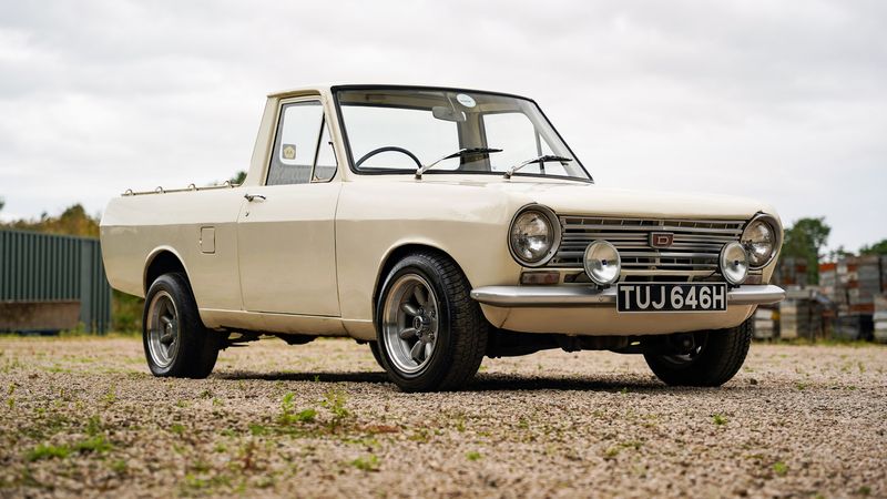 Datsun Sunny B20 truck for sale