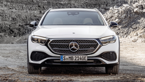 Static front-end shot of the Mercedes Benz E-Class All-Terrain estate