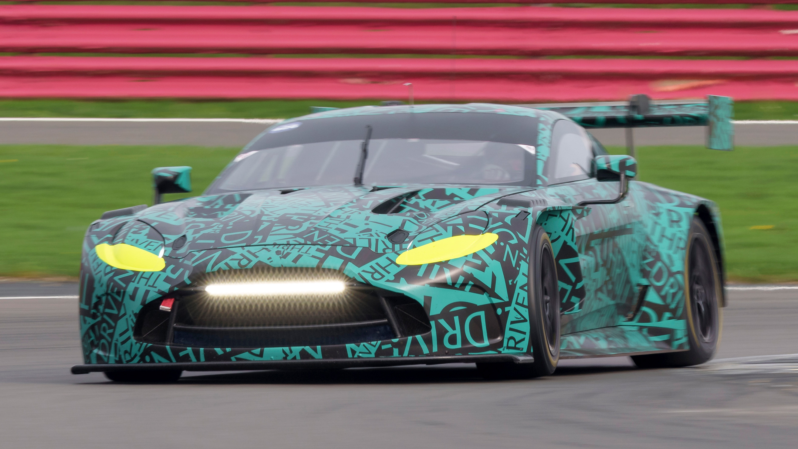 Aston Martin Vantage GT3 front