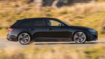 Audi RS4 Avant profile