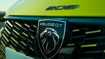 Peugeot e-208 facelift badge