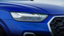 Audi Q5 headlight