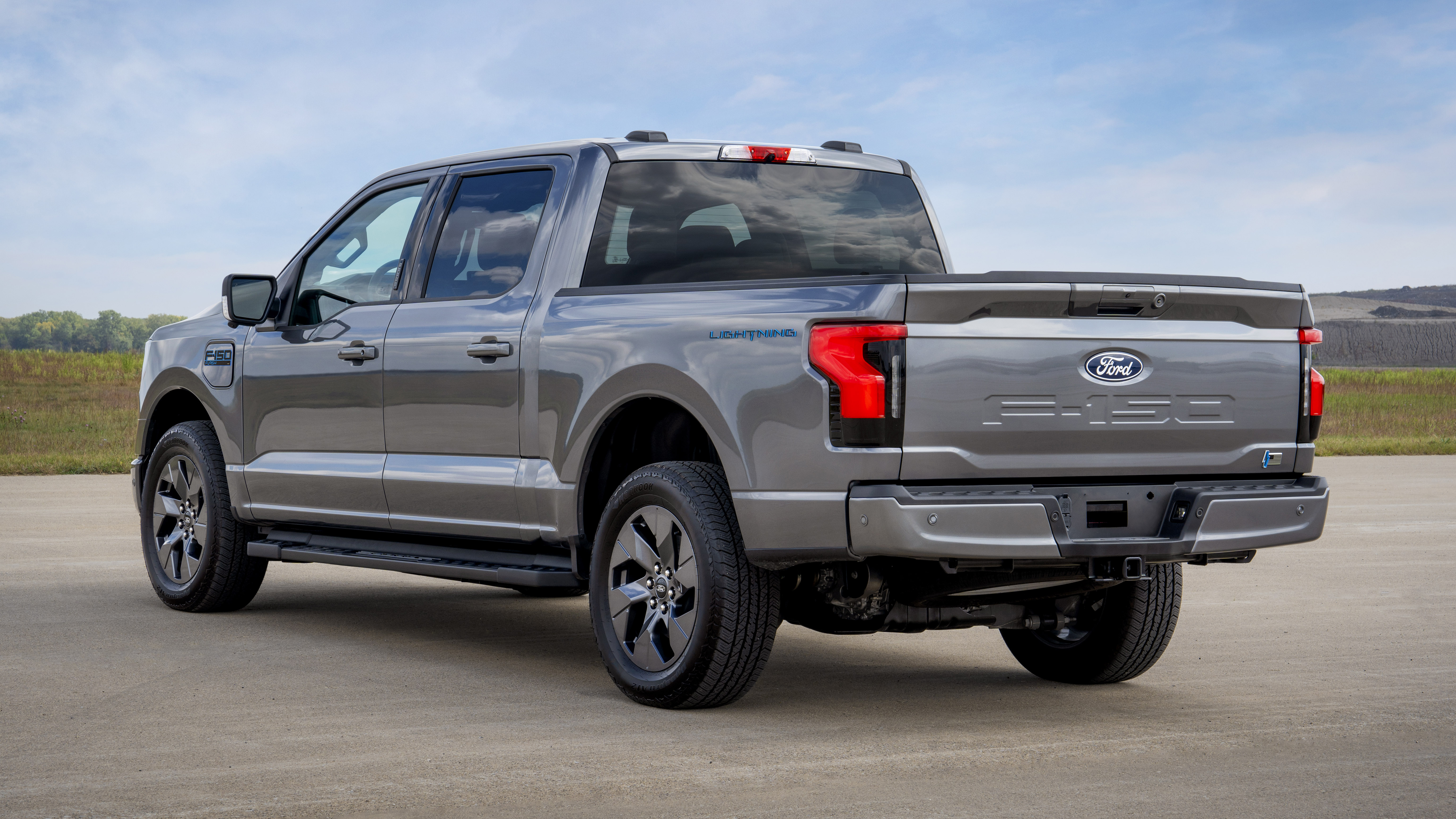 Ford F-150 Lightning Flash revealed USA 2023