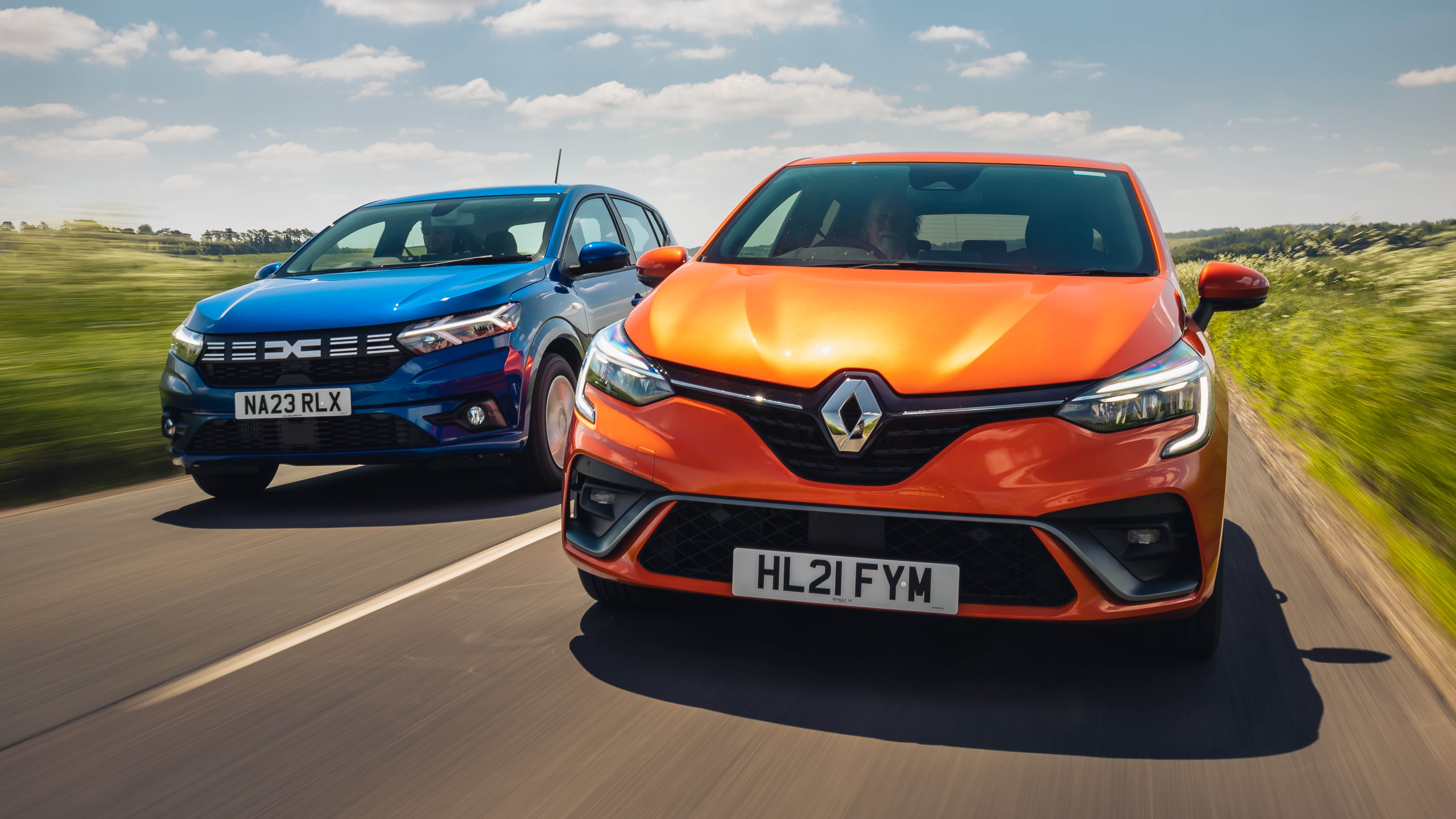 Dacia Sandero vs Renault Clio