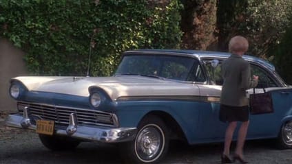 Janet Leigh getting into the Ford Fairlane featured in 1998 movie Halloween H20