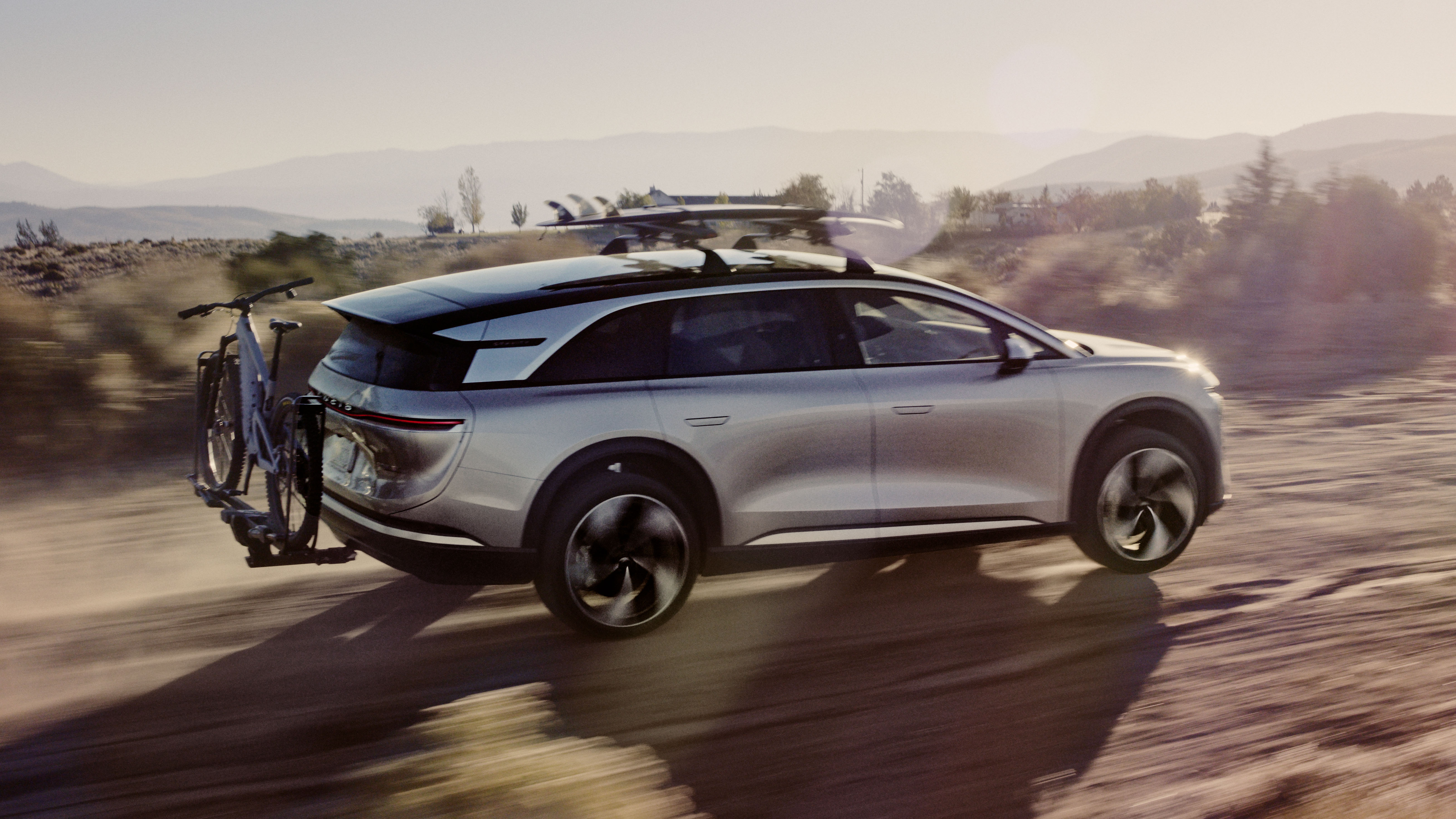 Lucid Gravity electric SUV revealed USA 2023